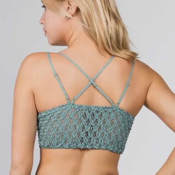 Scaloped Lace Cami Bralette - Picture 5 of 6